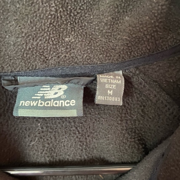 New Balance black jacket - Picture 2 of 4